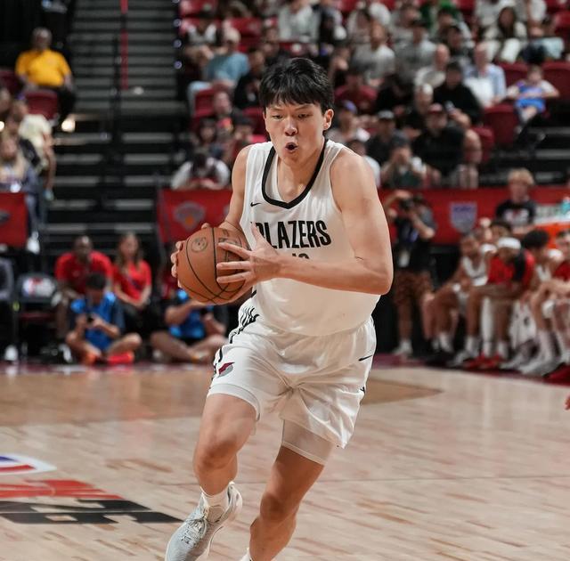 NBA夏联最佳阵容出炉 杨瀚森未能入选 菲利波斯基荣获MVP并领衔