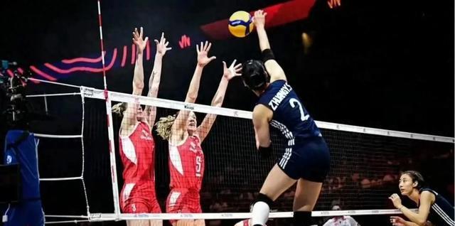 女排副攻告急，两大遗珠曾获重点培养，但恐难回国家队