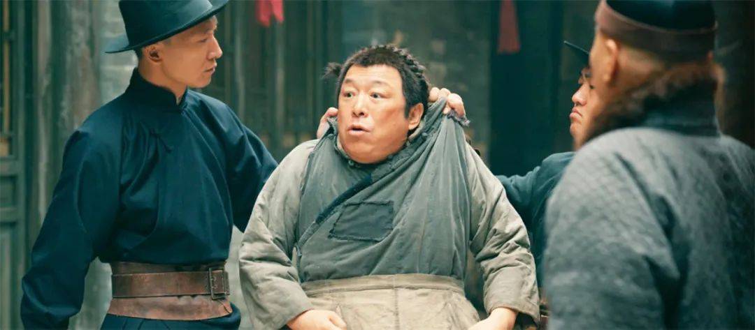 喜剧之王陈佩斯，用《戏台》讽刺现实，春晚的遭遇，他还没有放下