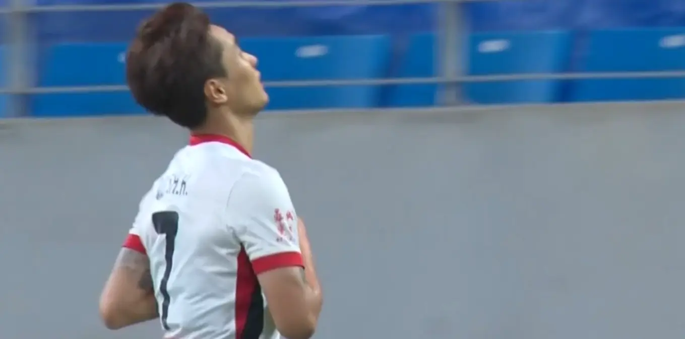 2-1晋级！中超第4杀入4强，韦世豪踢疯了：梅开二度征服客场