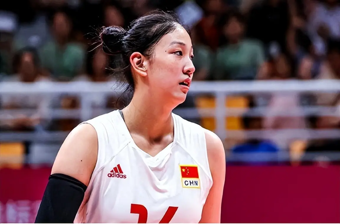 中国女排转战漳州，17岁新星突然离队，高意驰援，2位老将落选