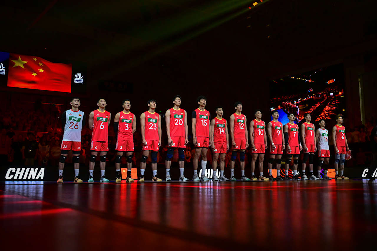 31-29！中国男排一轮游 巴西晋级四强 温子华15分 输球原因找到了