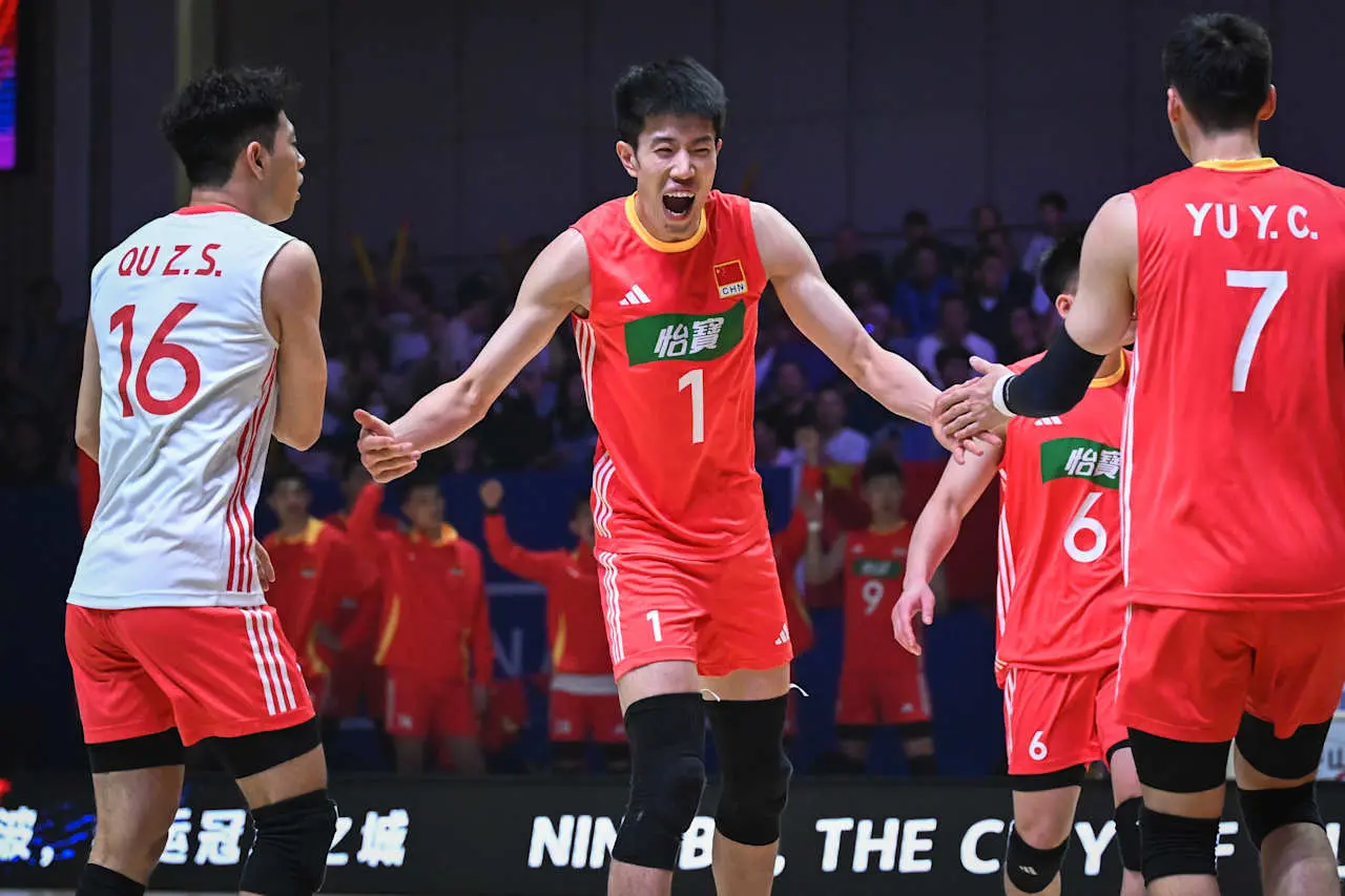 3-1！3-1！世联赛疯狂一夜：中国男排被逆转出局，四强诞生两席！