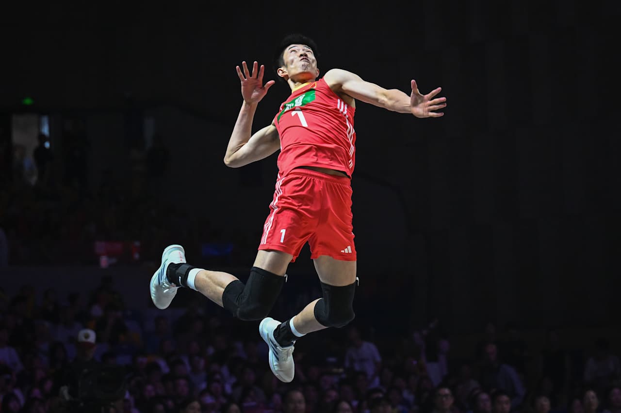 31-29！中国男排一轮游 巴西晋级四强 温子华15分 输球原因找到了