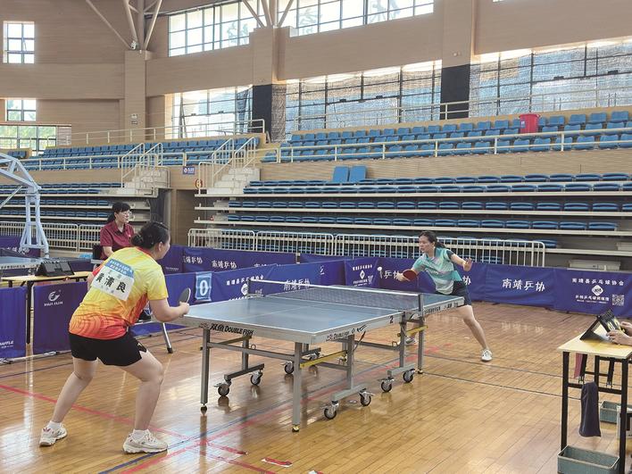 漳州市第十五届运动会群众部乒乓球比赛开赛