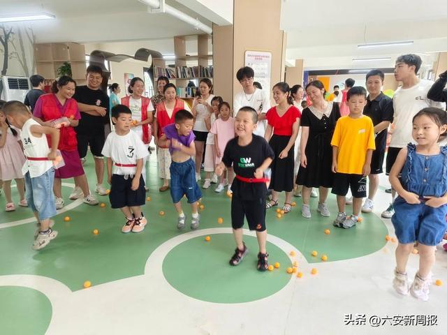 梅山镇郑岭社区：运动健体魄欢乐亲子行
