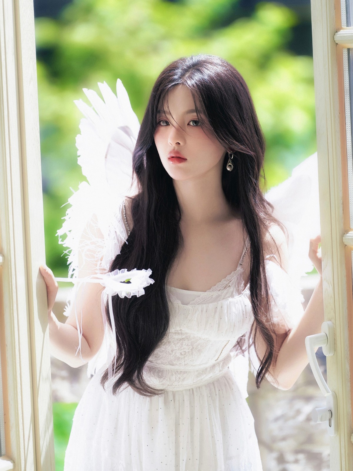 杨超越天使造型太美了
