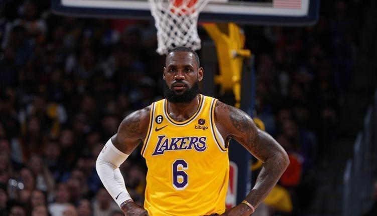 同意加盟湖人，只为詹姆斯而来，他可是NBA仅次于杜兰特的得分手