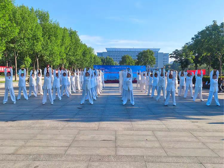 河南社区运动会濮阳（赛区）台前（站）健身气功比赛成功举办