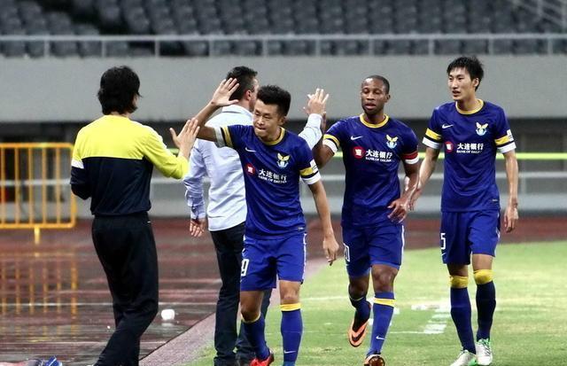 大连足球史上今天：2013年中超孙铂+凯塔破门，阿尔滨2-2上海上港