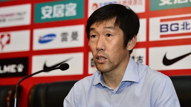 高洪波为何至今被球迷认可，曾带队战胜法国和韩国，未来去向分析
