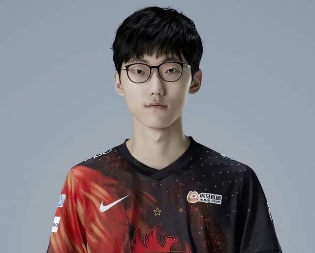 最可惜的上单，Nuguri辟谣复出言论，直言就算当年夺冠也会退役