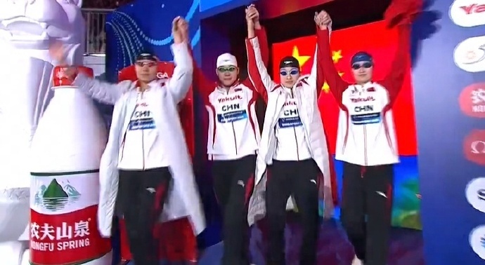 游泳世锦赛｜中国女子4X200米自由泳接力奋勇摘铜