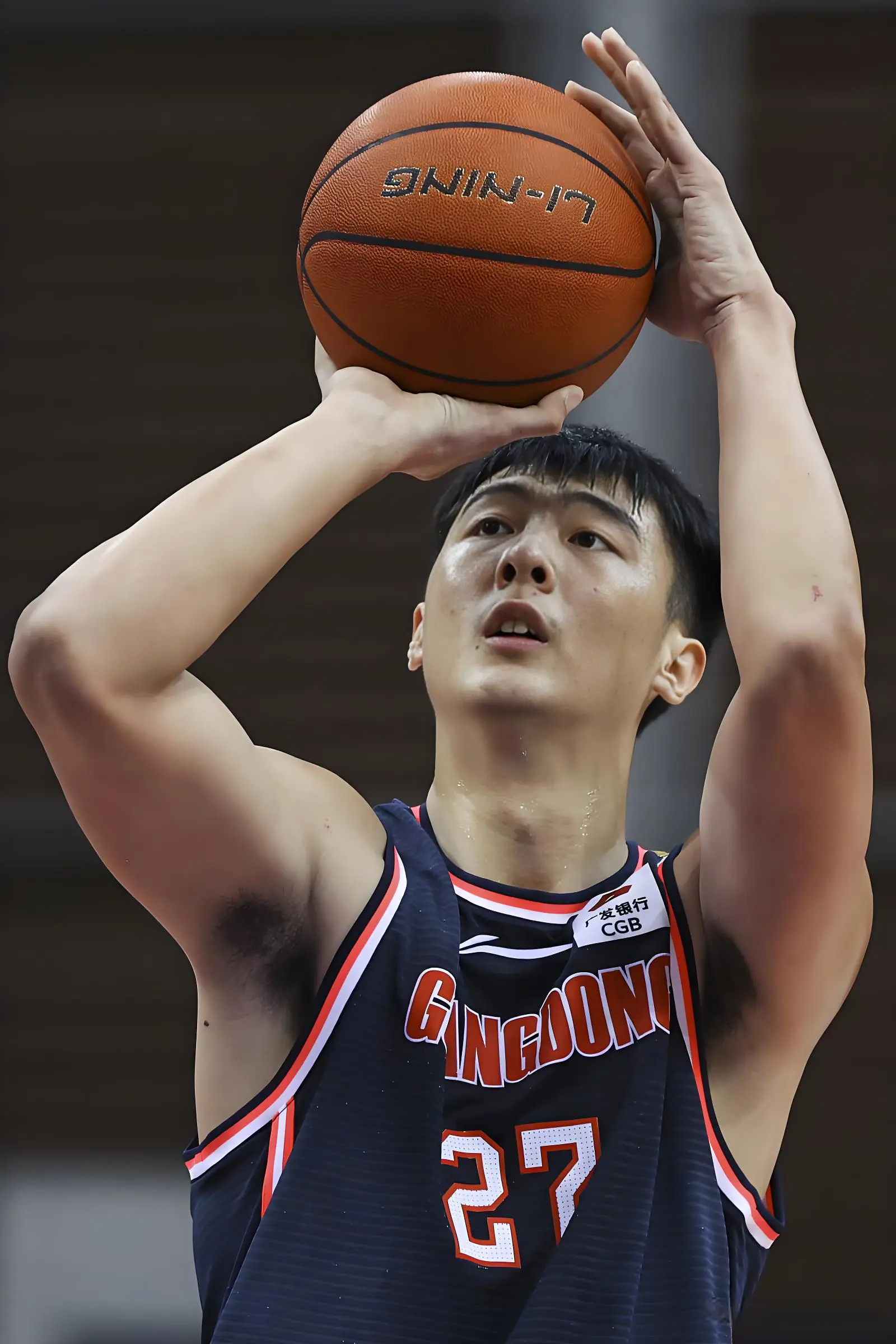 广东内线处人生低潮期 父亲刚离世返家办后事 宏远没他位置将被交易