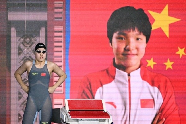 法国游泳选手谈于子迪：被比我小十岁的女孩打败让我很生气