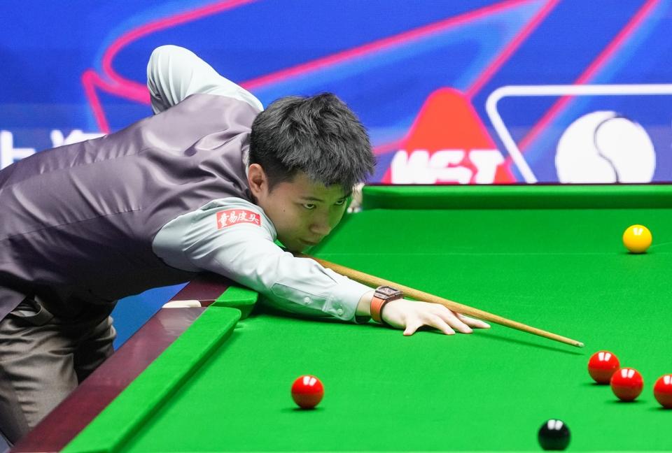 热闻|6-1！赵心童战胜丁俊晖闯入斯诺克上海大师赛四强