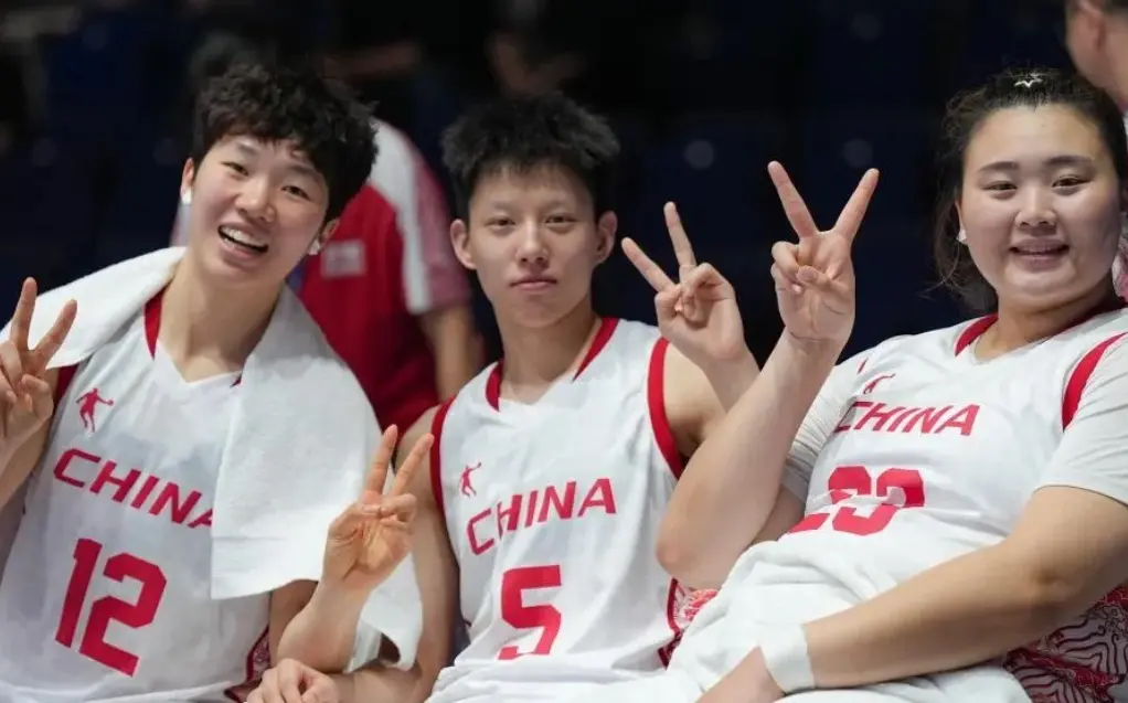 女篮世大运夺冠第一赢家！天才后卫获300万合同：年薪超WNBA状元