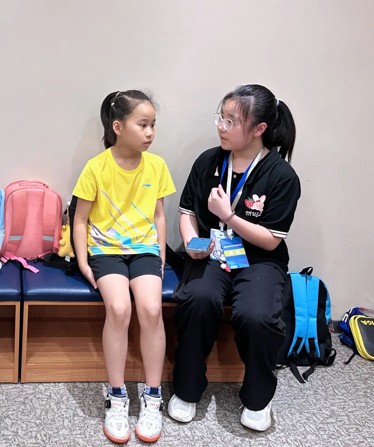校园新探 | 龙跃童心：马龙开球点燃青少年乒乓球决赛现场