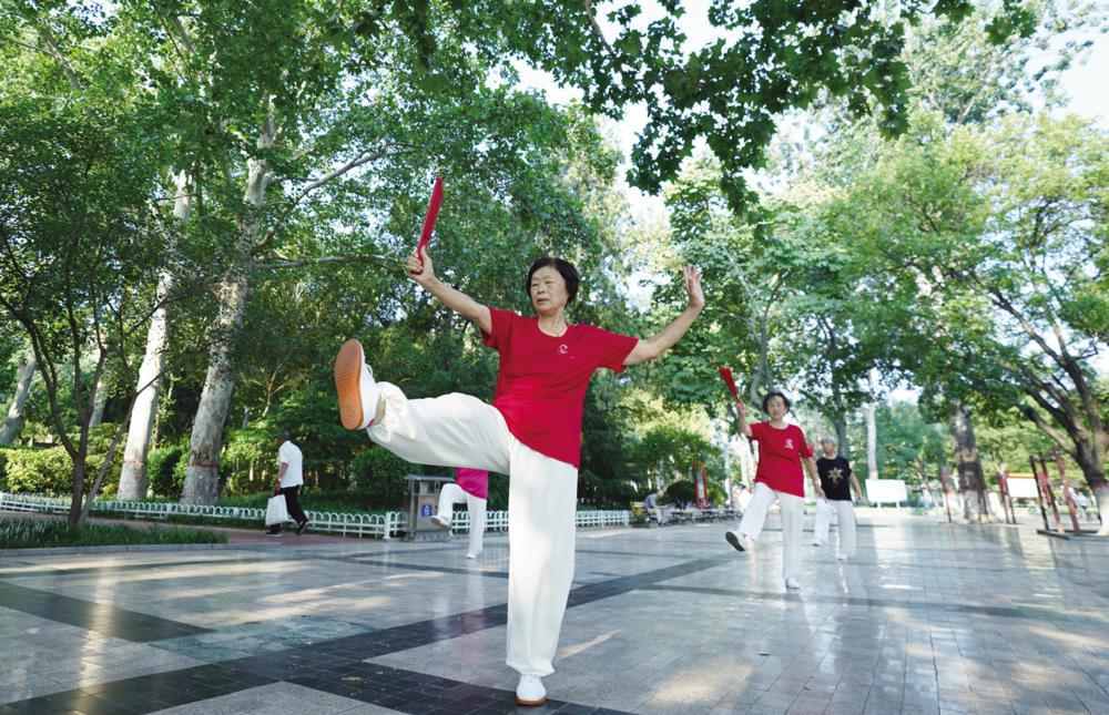 夏日健身热 运动正当时