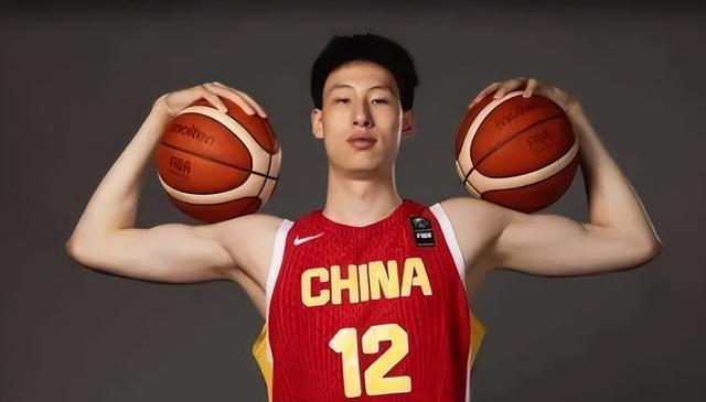 首轮14顺位！场均5帽+NCAA名校疯抢，中国又一天才中锋冲击NBA