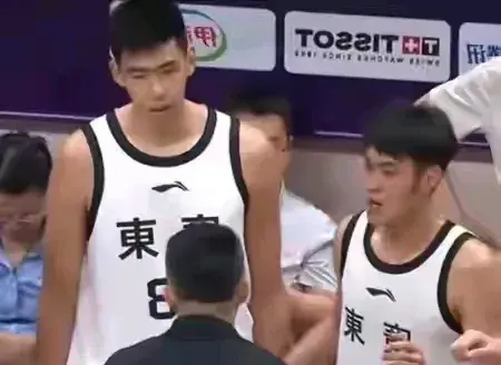 三消息：徐昕依旧不服杜锋，广厦放弃恶许钟豪，朱总签第二外援！