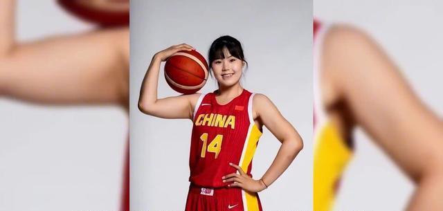 正式退出，李梦官宣决定，女篮批准！