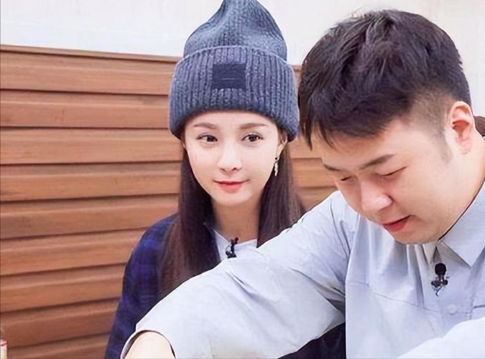 “嫁入豪门”沈梦辰：住两亿别墅 请4个保姆，为嫁富豪苦等9年