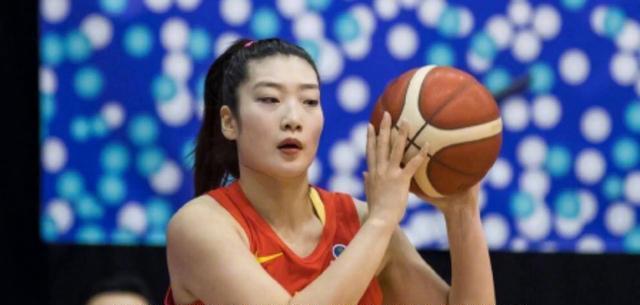 正式退出，李梦官宣决定，女篮批准！