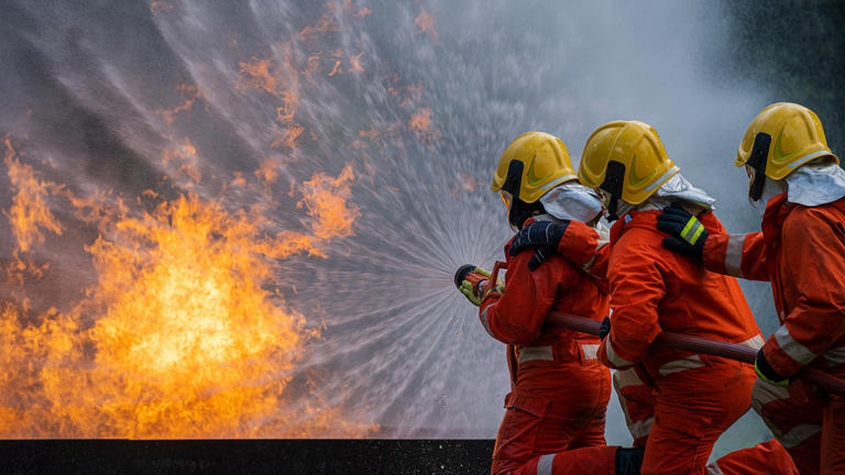 上海消防通报上半年火灾形势：八成火灾亡人发生在居住场所