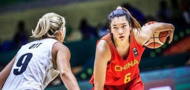 正式退出，李梦官宣决定，女篮批准！