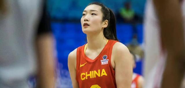 正式退出，李梦官宣决定，女篮批准！