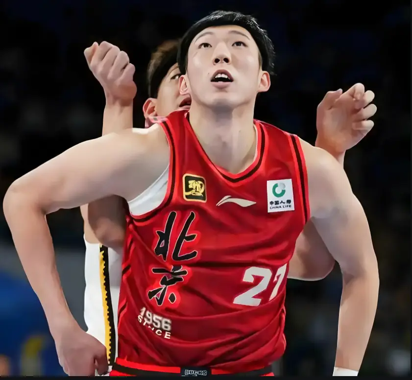 周琦其实也想去海外打球提高技术和能力，无奈妻子不允许，太难了