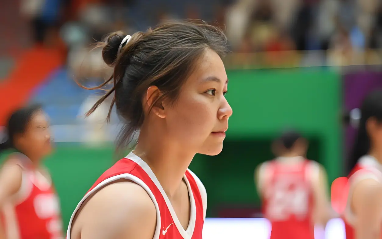 亚洲杯输日本队最大败笔是选了李缘，标准应该是能力第一经验第二