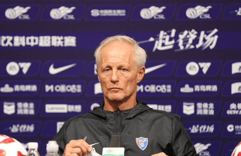 云南主帅：马镇因回避条款无法出战，申花队板凳深度很厚