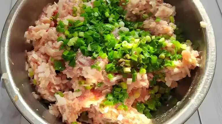 早起蒸包子，馅料选得巧，全家吃得香