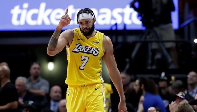 确定！16年传奇落幕，再见了，三届冠军中锋，NBA生涯彻底结束