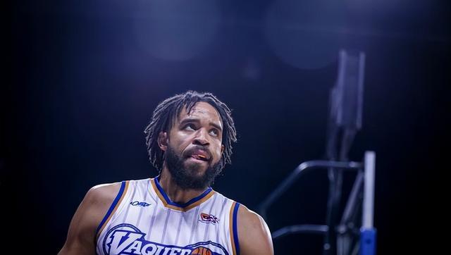 确定！16年传奇落幕，再见了，三届冠军中锋，NBA生涯彻底结束