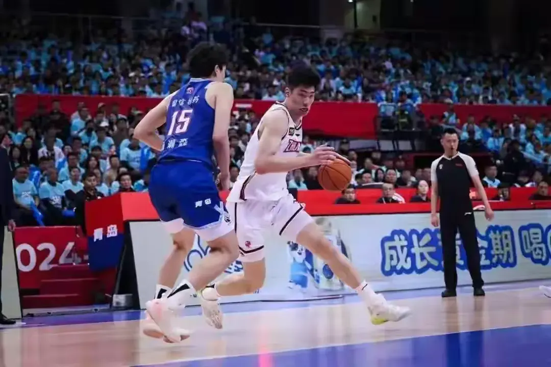 同样身高天赋 CBA数据差不多，为何杨瀚森去NBA 余嘉豪只能去欧洲？