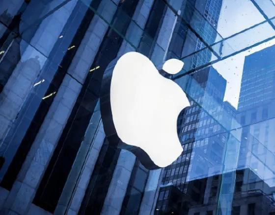超越喬布斯，庫(kù)克成為蘋果公司史上任期最長(zhǎng)CEO；最新發(fā)聲稱蘋果已將AI業(yè)務(wù)放在首位