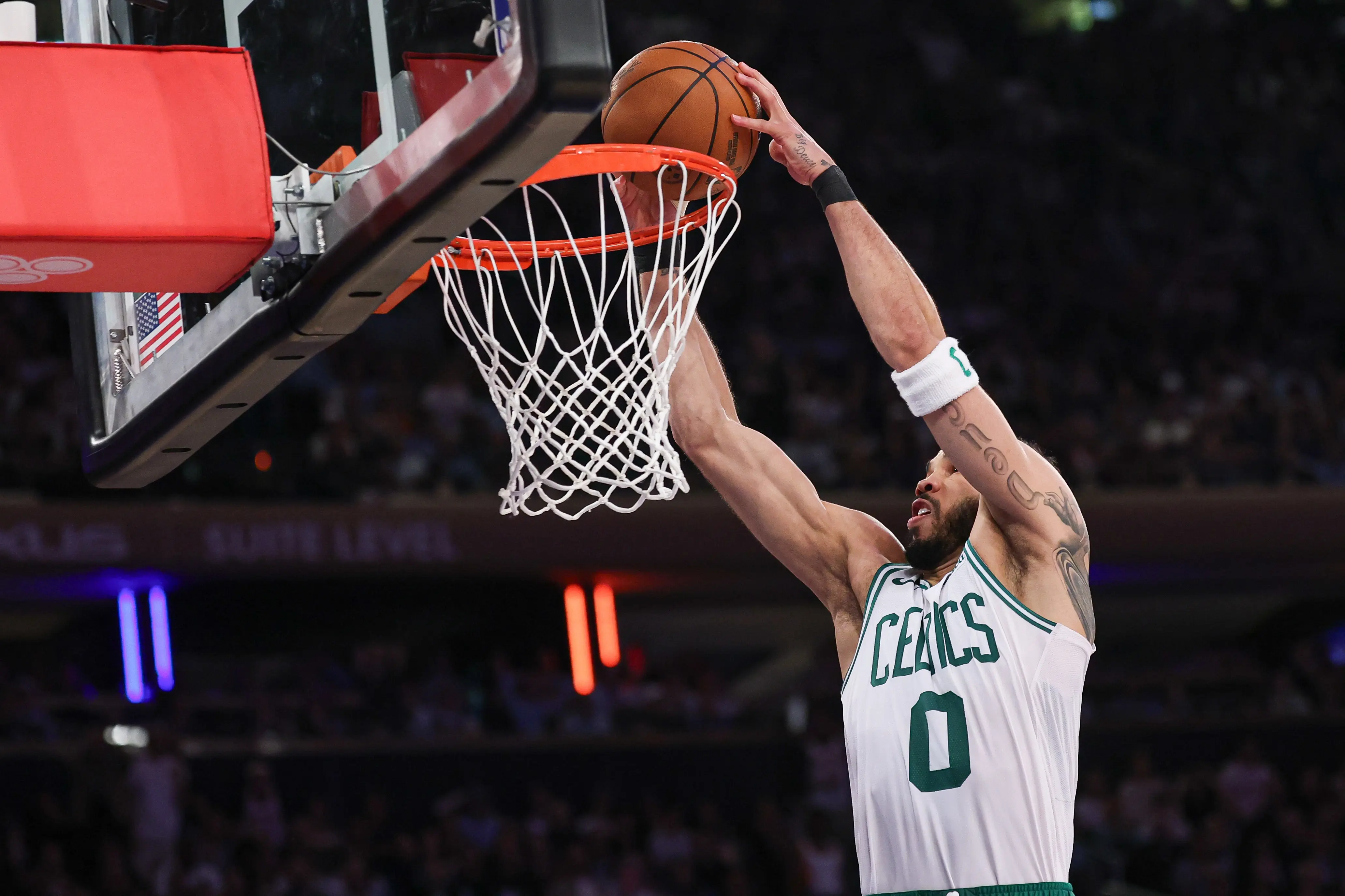 NBA现存26份2亿+合同一览：塔图姆3.13亿💰 SGA均薪7125万😱