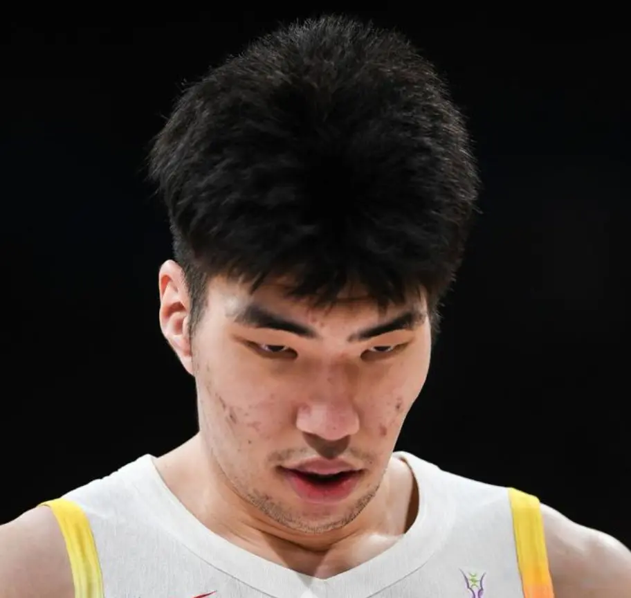 余嘉豪加盟西甲后续！签了三年，先租借西乙，打算长期培养？