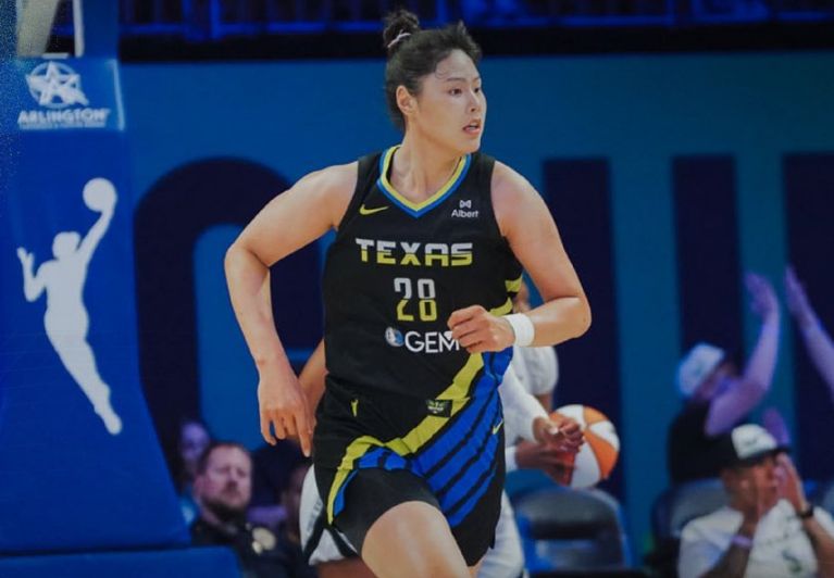 WNBA战报：李月汝5中1仅3分末节基本被弃用 飞翼遭狂热5连杀