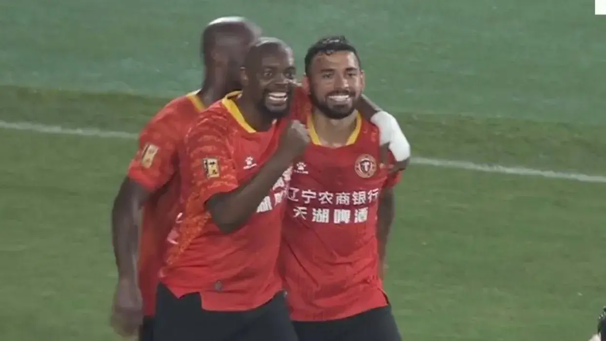 随着铁人2-2广州豹，铜梁龙3-0，中甲最新积分榜出炉，前二差1分