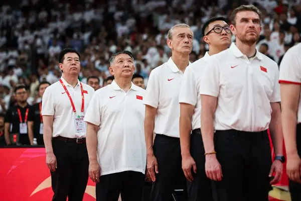 中国女篮喜讯，宫鲁鸣完成汇报获认可，重启长期集训 会召李梦吗？