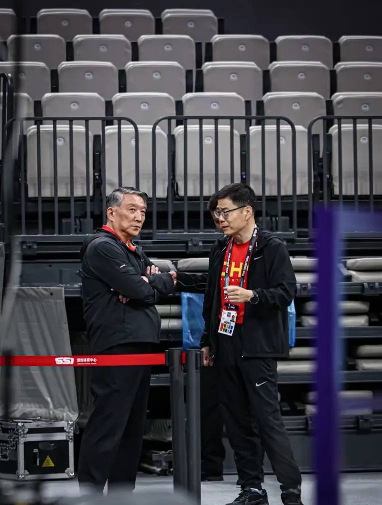 中国女篮喜讯，宫鲁鸣完成汇报获认可，重启长期集训 会召李梦吗？
