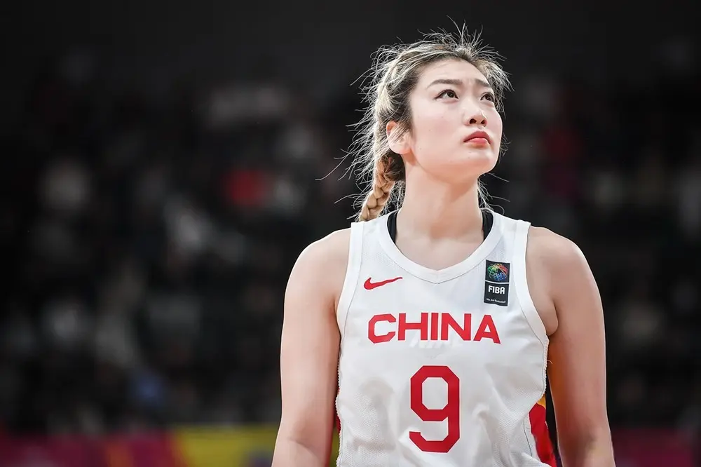 中国女篮喜讯，宫鲁鸣完成汇报获认可，重启长期集训 会召李梦吗？