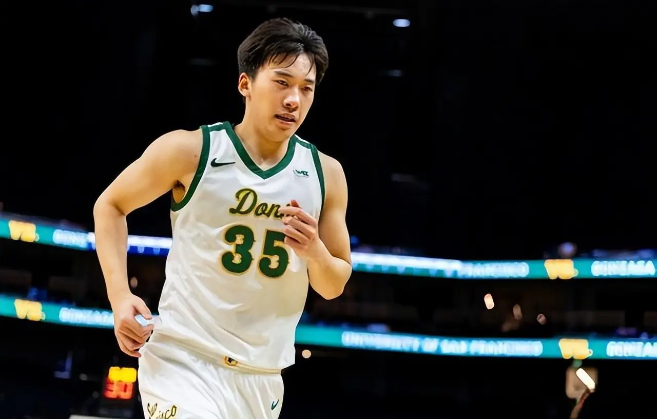 真棒！又一位CBA球员加盟NBA球队，中国男篮留洋潮起，下个或是他
