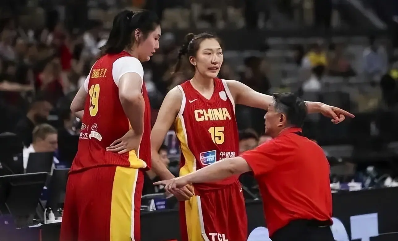 宫鲁鸣向篮协汇报，女篮获第3被接受，接下来要干一事，静待李梦