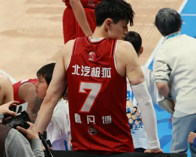 正式确定！曾凡博加盟篮网队，NBA中国赛上演首秀