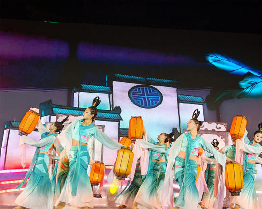 青海湟源：第十届排灯文化旅游艺术展演活动启幕